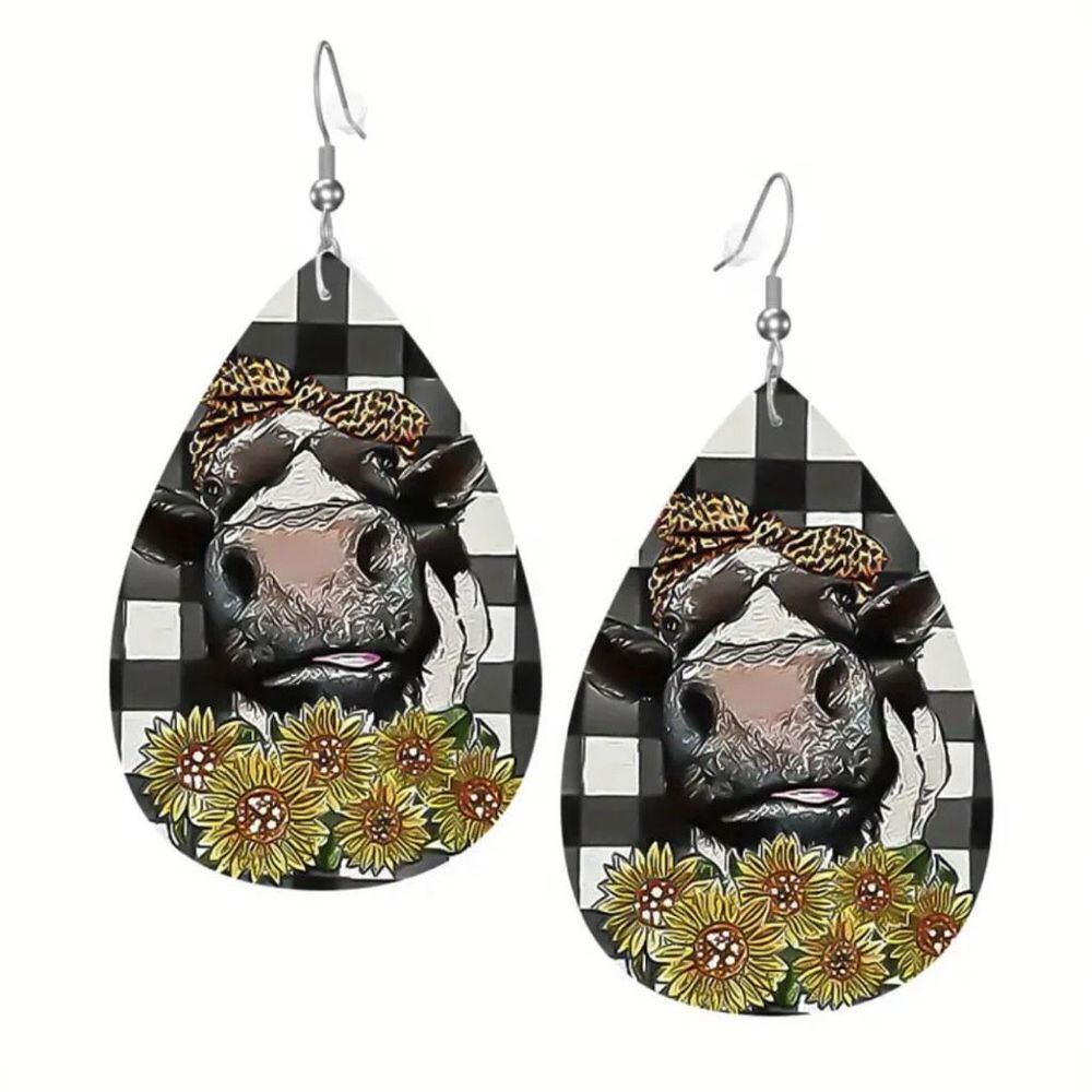 2/$10 ⭐️ 3/$12 | Faux Leather Cow Teardrop Earrings